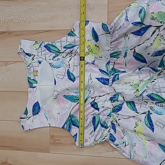 Leifsdottir Women's Size 8 Multicolor Patterned Top - Picture 9 of 9